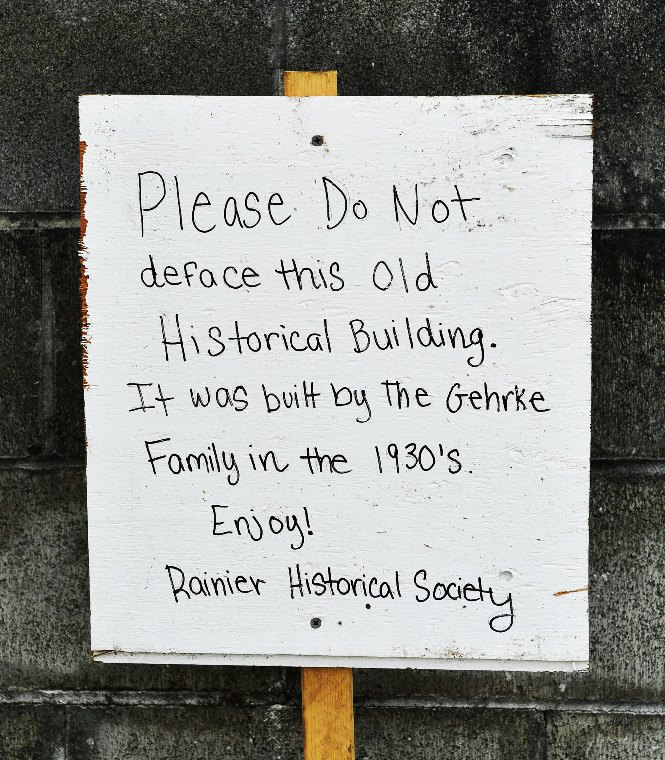 200618.life.rainierouthouse.pd3.jpg
